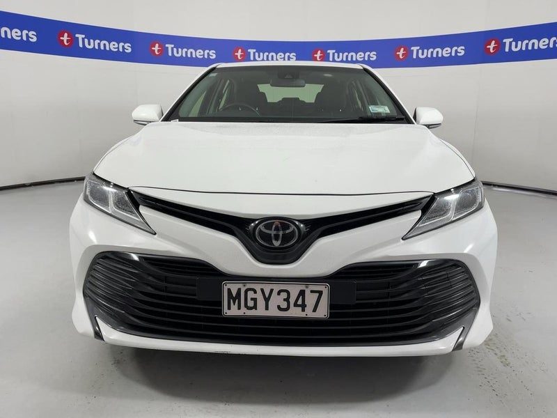 2019 Toyota Camry GL, photo 2