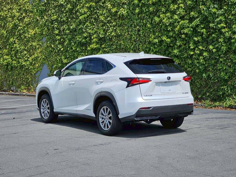 2016 Lexus NX 300h NX300 Hybrid 82,000 Kms, photo 3