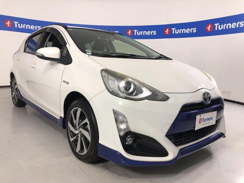 2015 Toyota Aqua Hybrid
