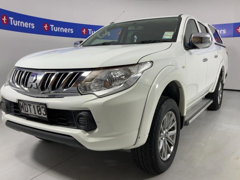 2015 Mitsubishi Triton D/CAB Glxr 2WD, photo 3