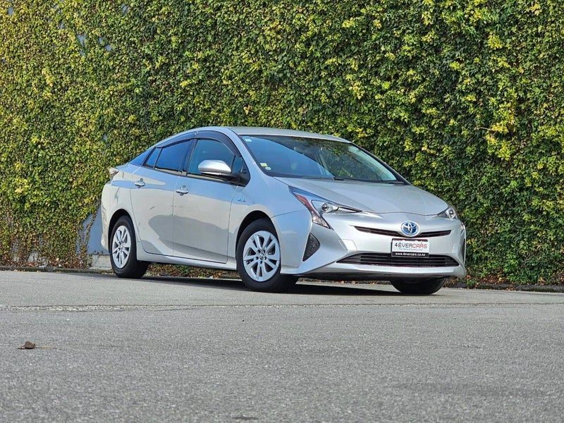 2018 Toyota Prius 1.8L Hybrid S Model