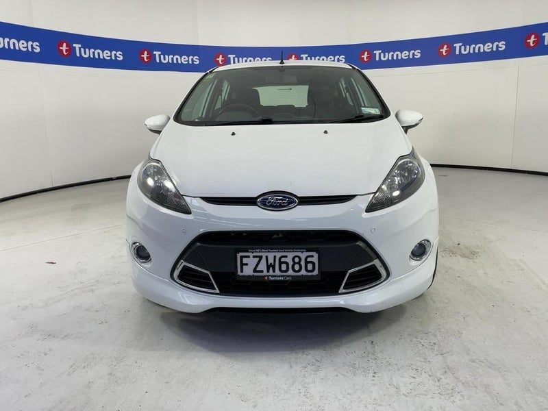 2011 Ford Fiesta Zetec, photo 2