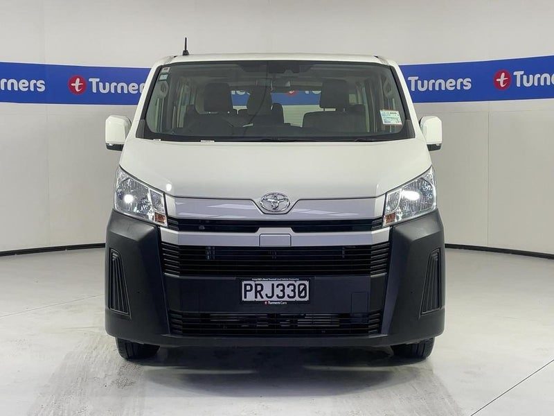 2023 Toyota Hiace ZR MB, photo 2