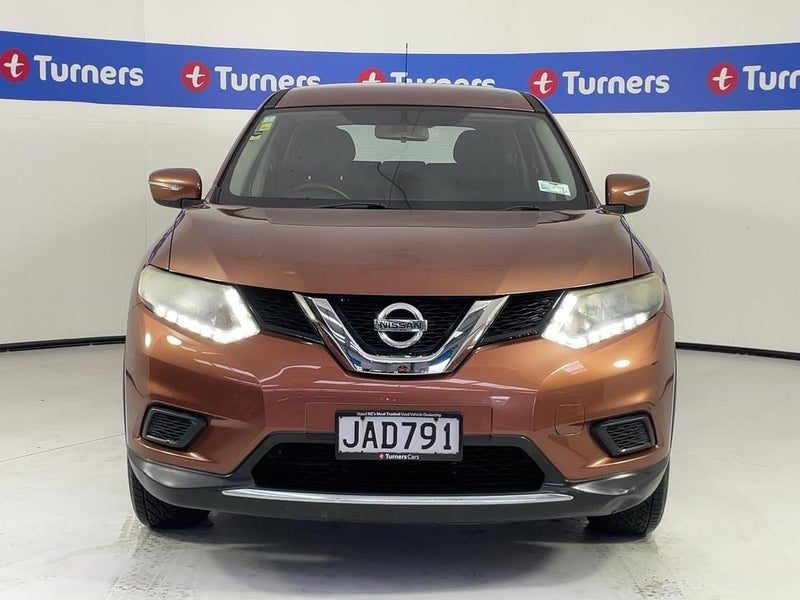 2015 Nissan X-Trail ST, photo 2