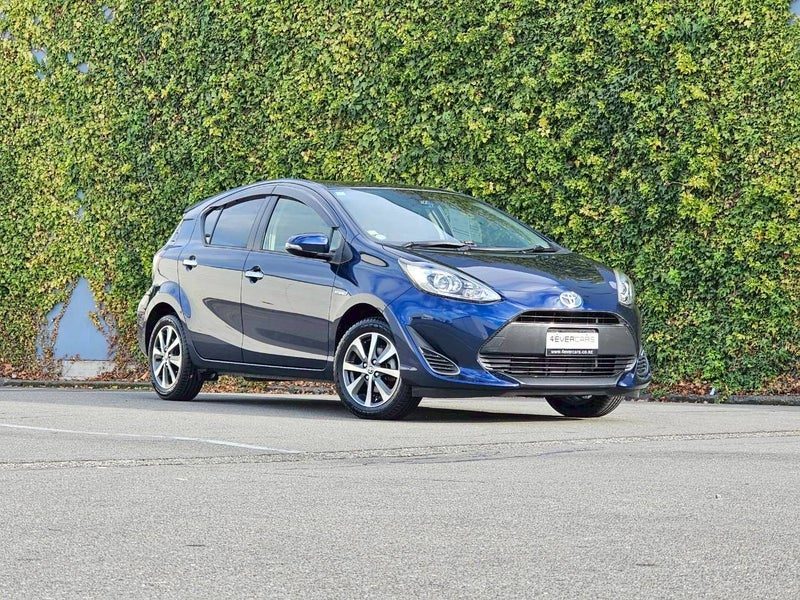 2018 Toyota Aqua 1.5S Style Black Push Button, main photo