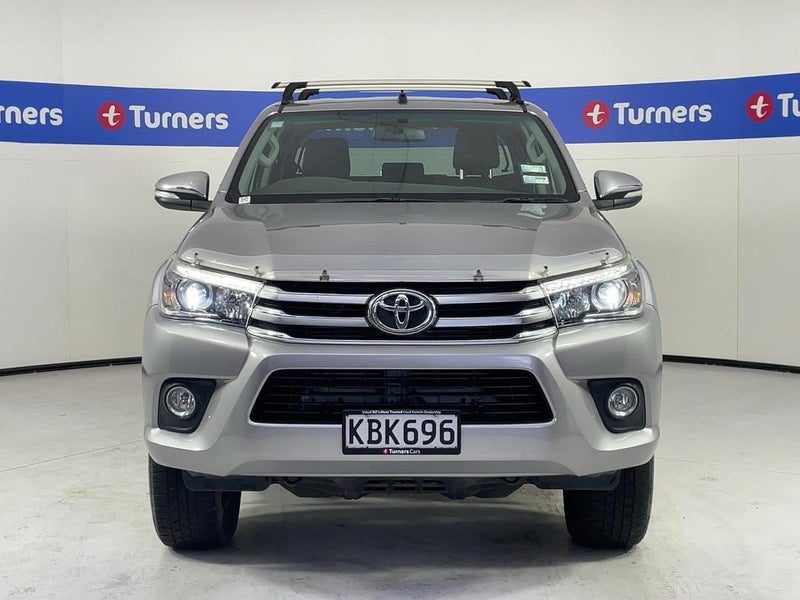 2016 Toyota Hilux SR5 TD DC 2WD, photo 2