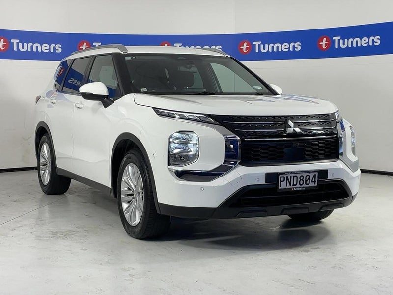 2022 Mitsubishi Outlander LS