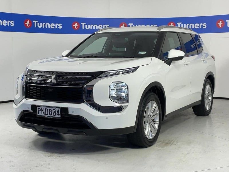 2022 Mitsubishi Outlander LS, photo 3