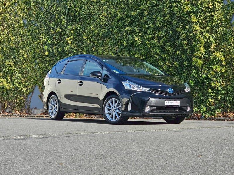 2021 Toyota Prius Alpha S Touring | High Specs