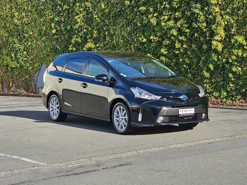 2021 Toyota Prius Alpha S Touring | High Specs, photo 2