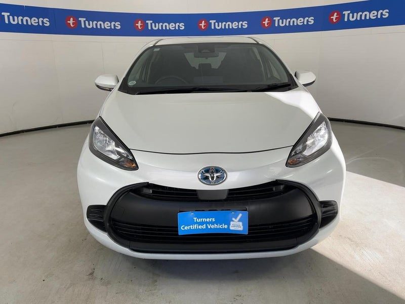 2022 Toyota Aqua, photo 2