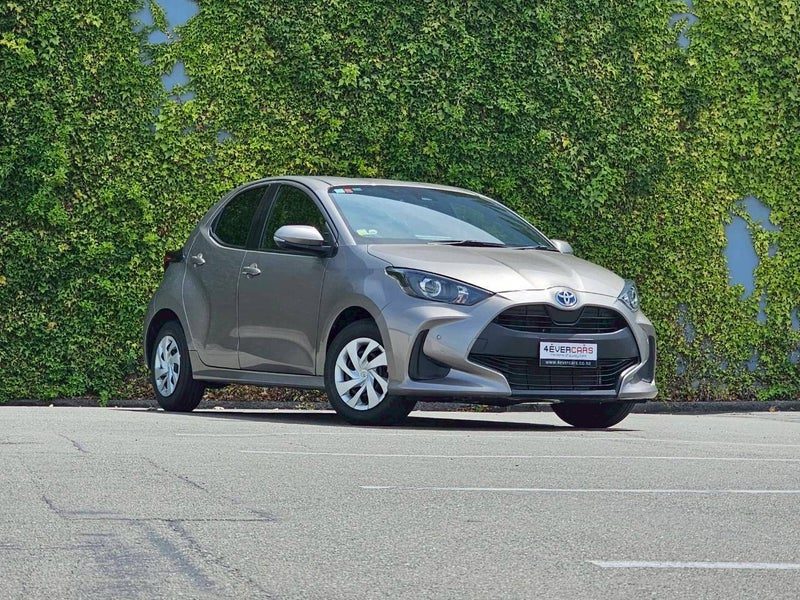 2021 Toyota Yaris 1.5 Hybrid Push Button, main photo
