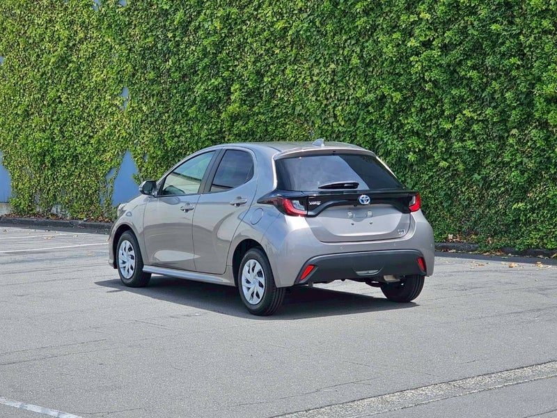 2021 Toyota Yaris 1.5 Hybrid Push Button, photo 3