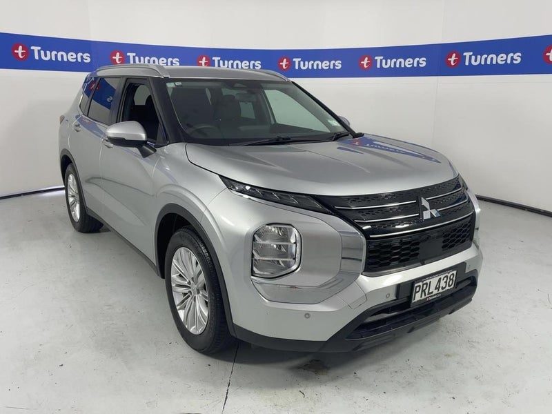 2023 Mitsubishi Outlander LS