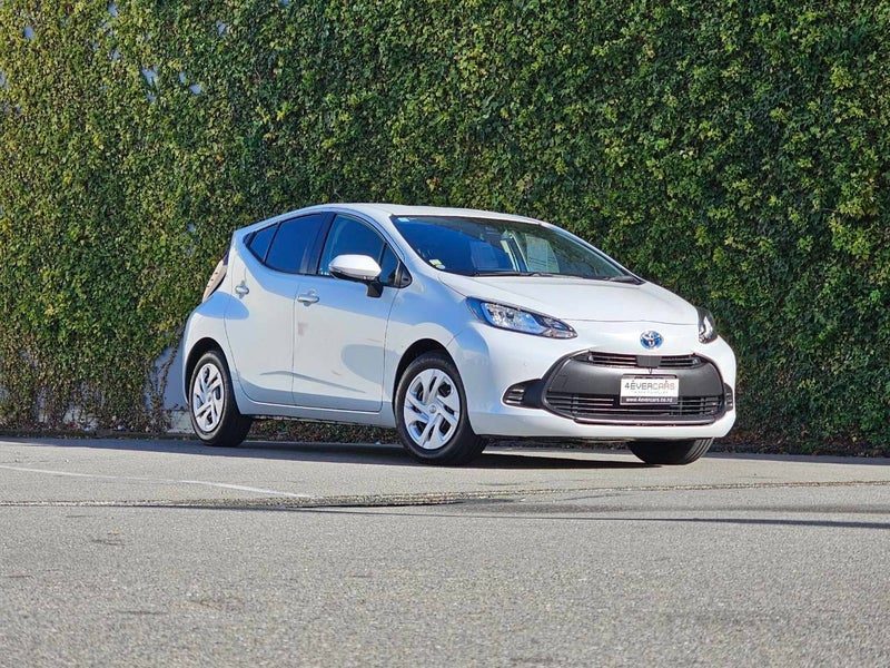 2021 Toyota Aqua Hybrid | High Specs