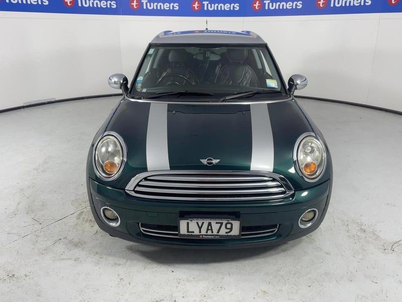 2010 MINI Cooper Clubman, photo 2