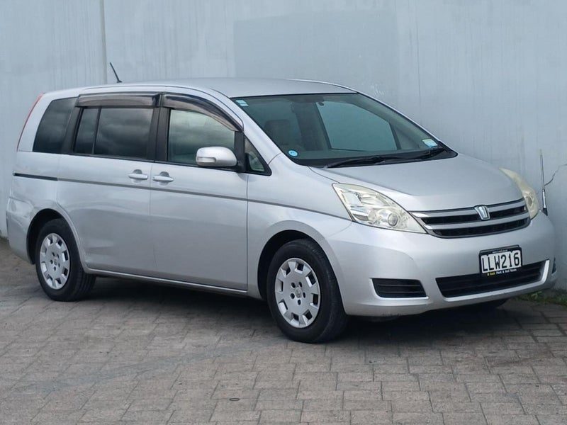 2009 Toyota Isis