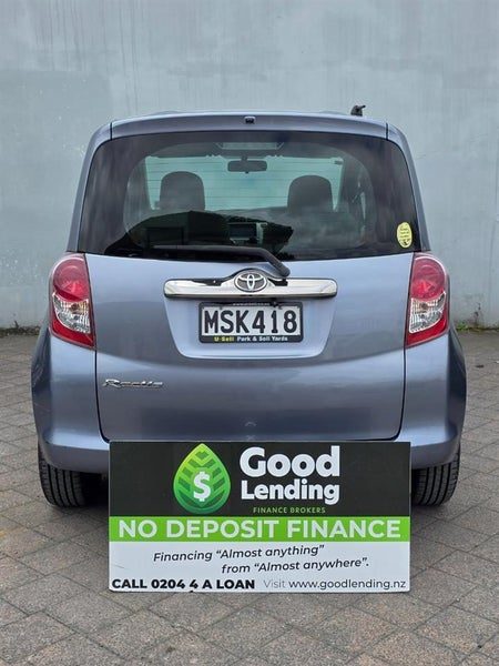 2010 Toyota Ractis, photo 3