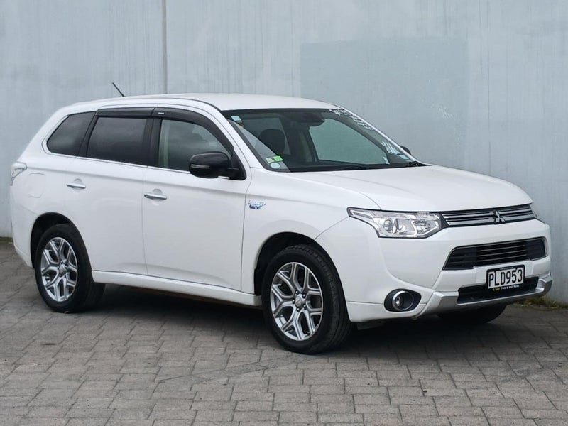 2014 Mitsubishi Outlander PHEV