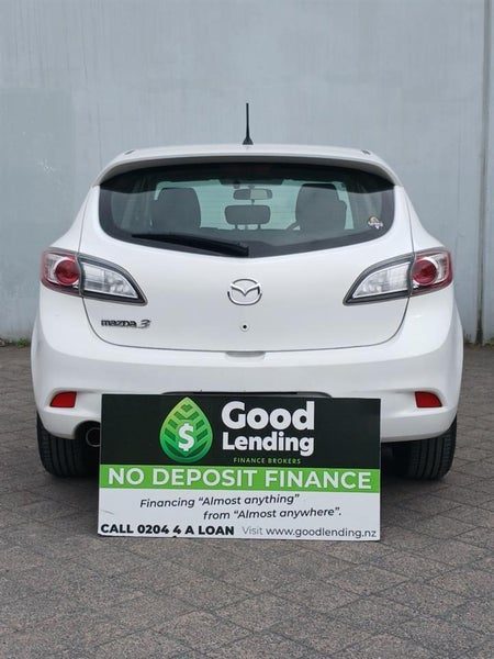 2013 Mazda 3 TIDY WHITE HATCH WITH A SPORTY LOOK, photo 3