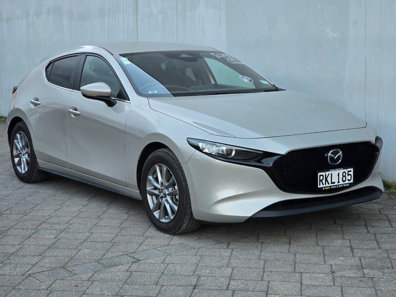 2025 Mazda 3 Almost New. NZ New. 5-Star Safety