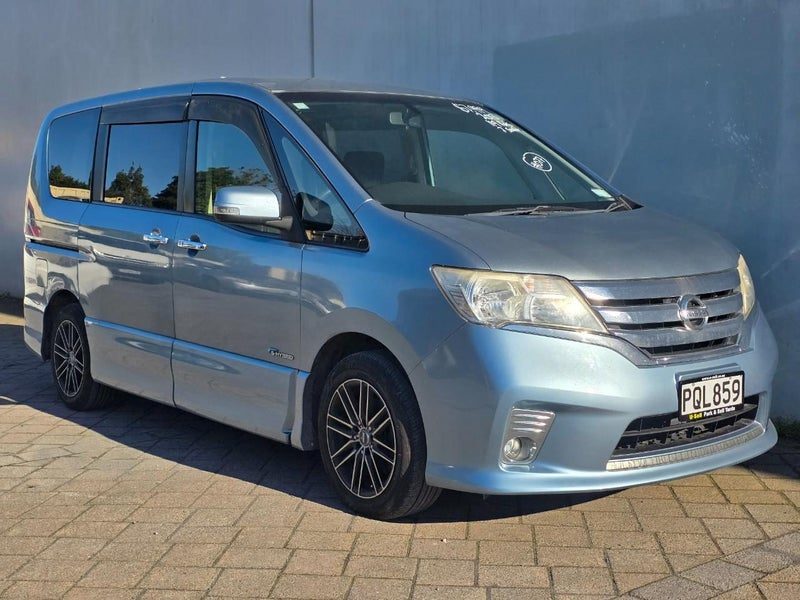 2013 Nissan Serena