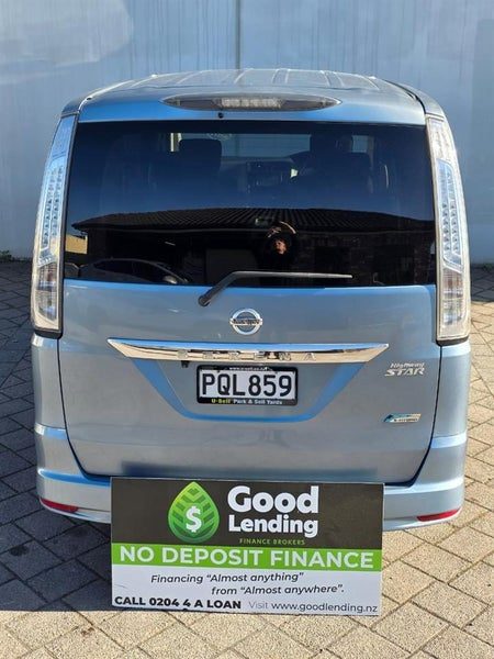 2013 Nissan Serena, photo 3