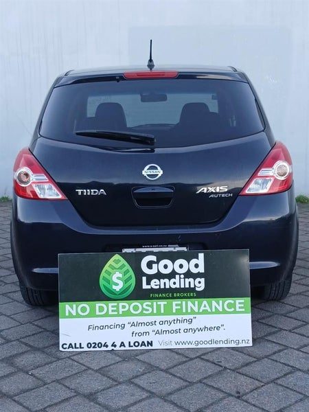 2010 Nissan Tiida, photo 3