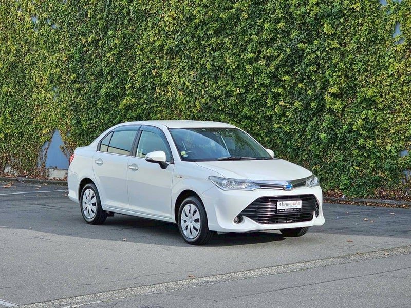 2017 Toyota Corolla Axio Hybrid Push Button, photo 2
