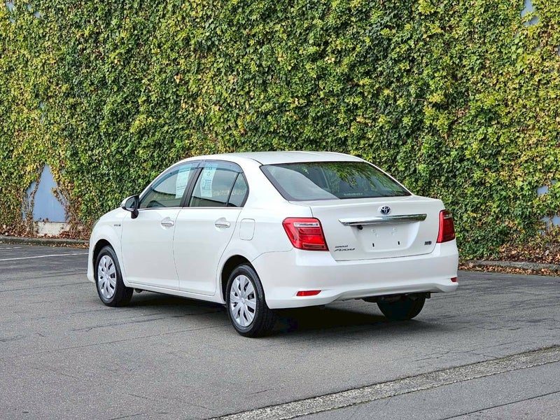 2017 Toyota Corolla Axio Hybrid Push Button, photo 3