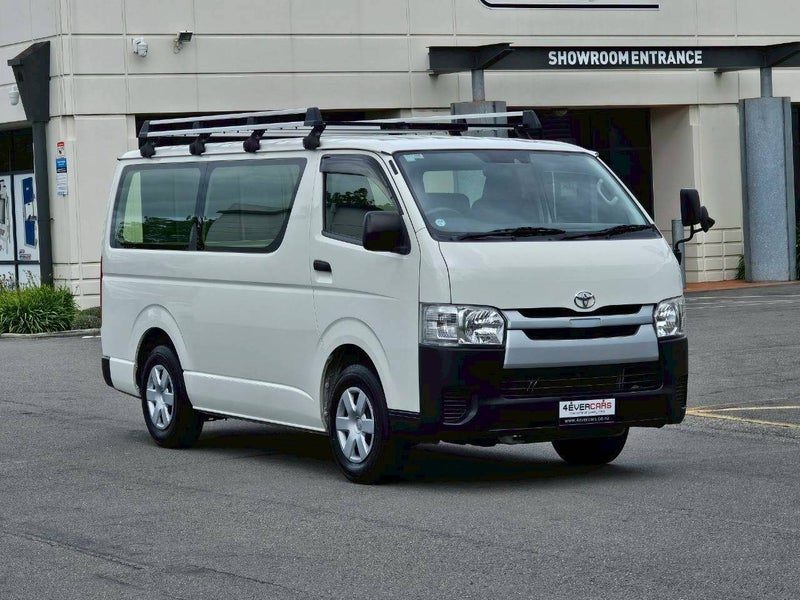 2018 Toyota Hiace 2.0 Petrol Low Kms, photo 2