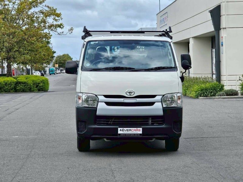 2018 Toyota Hiace 2.0 Petrol Low Kms, photo 3