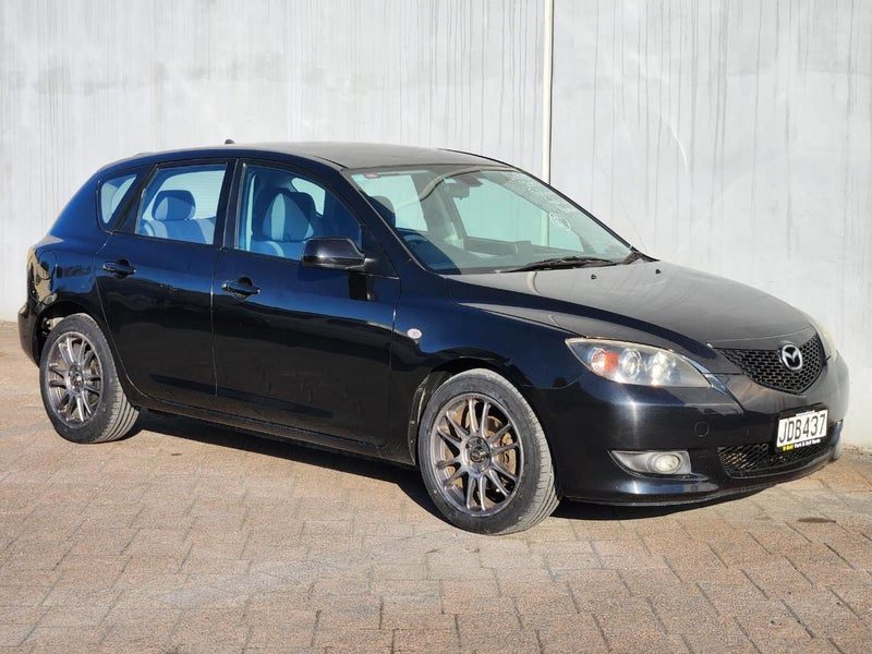 2005 Mazda Axela
