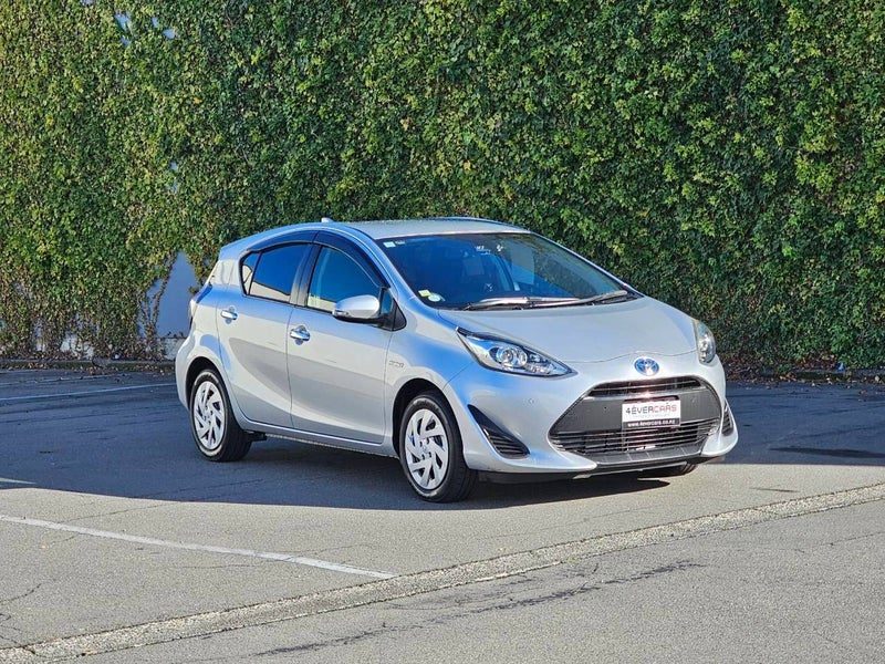 2018 Toyota Aqua 1.5 S Style Black 30,555 Kms, photo 2