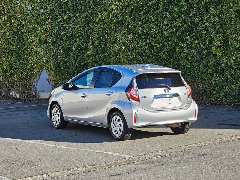 2018 Toyota Aqua 1.5 S Style Black 30,555 Kms, photo 3