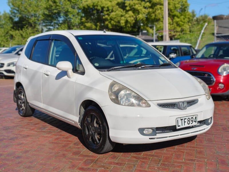 2004 Honda Fit