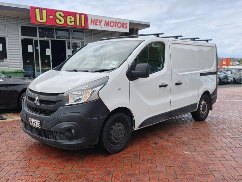 2021 Mitsubishi Express NZ NEW' LOW KMS; RUC a lot, photo 3