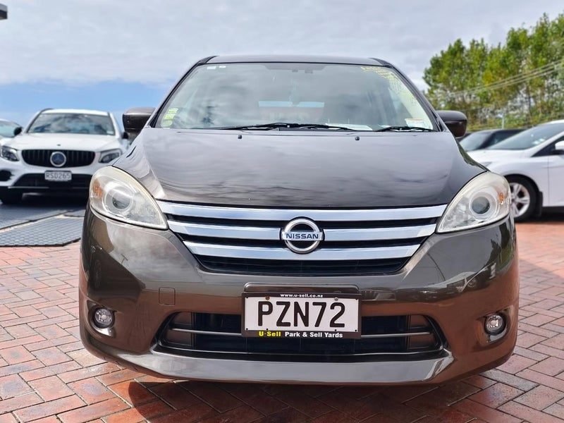 2015 Nissan Lafesta, photo 2