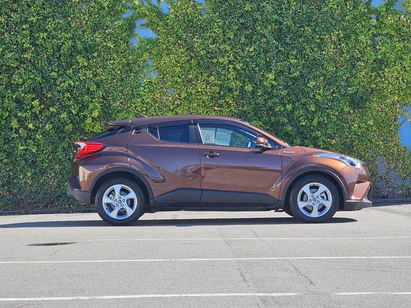 2017 Toyota C-HR CHR Hybrid S | Low Kms, photo 2