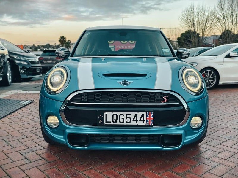 2018 MINI Cooper NZ NEW, Very Low Kms, Immaculate, photo 2
