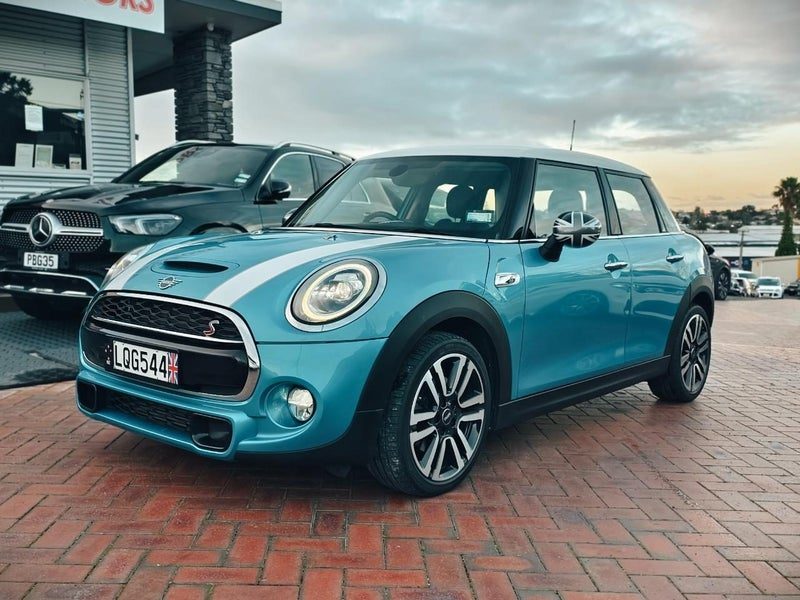 2018 MINI Cooper NZ NEW, Very Low Kms, Immaculate, photo 3