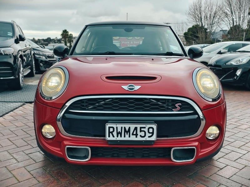 2015 MINI Cooper S Model; Reversing Camera; Tidy, photo 2