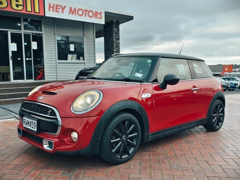 2015 MINI Cooper S Model; Reversing Camera; Tidy, photo 3