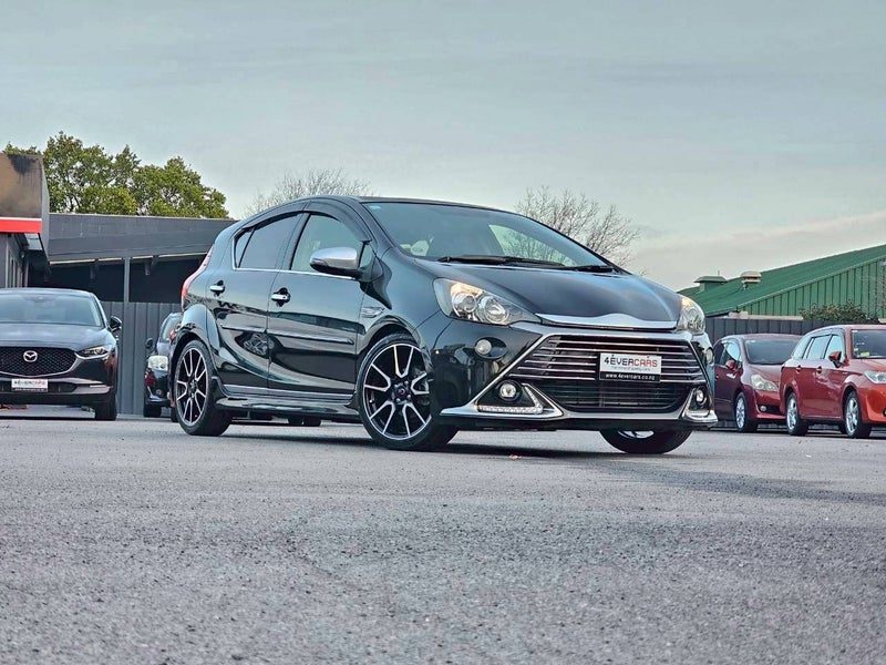 2015 Toyota Aqua 1.5 G G's Top Spec, main photo
