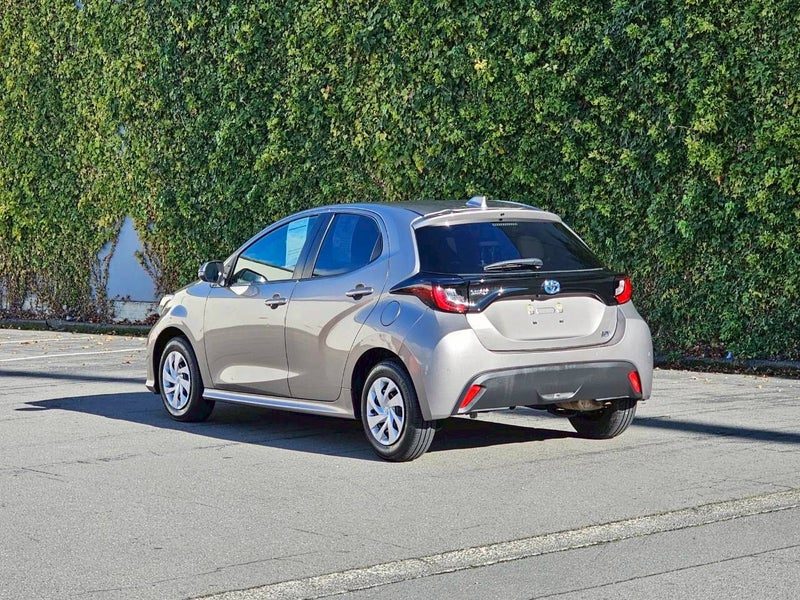2021 Toyota Yaris 1.5 Hybrid Push Button, photo 3