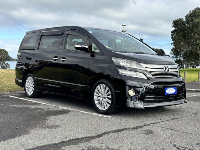 2012 Toyota Vellfire 24Z 7 Seater, photo 2