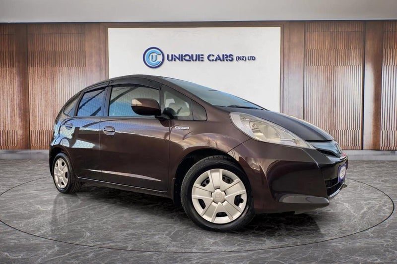 2012 Honda Fit Hybrid Smart Selection, photo 2