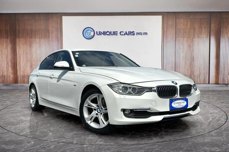 2013 BMW 320D Luxury Package, photo 2
