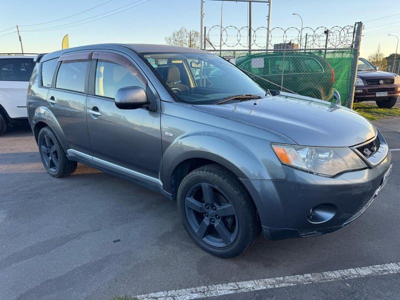 2005 Mitsubishi Outlander 7 SEATER 4WD, photo 3