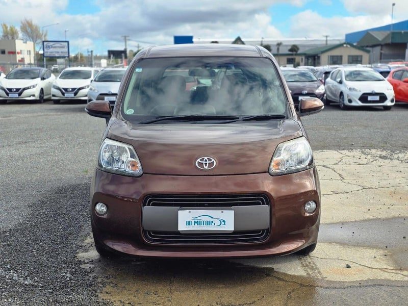 2015 Toyota Porte Push Start, Power Slide Door, photo 2